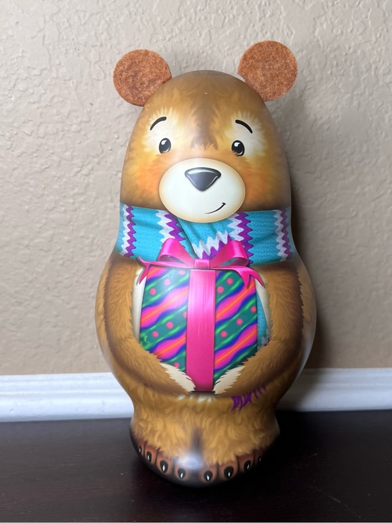 Russell stover Other - Vintage Russell Stover Bear Character Tin Christmas Candy Box